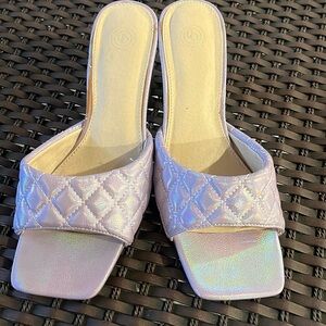 UO urban outfitters heeled mule sandals lilac lavender purple size 8